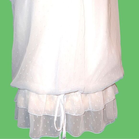 Dress Barn gorgeous white top with dainty design! New! - Picture 4 of 12
